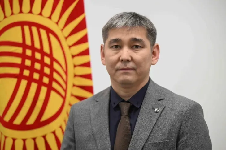 Kırgızistan Sağlık Bakanlığı’na Türkiye Mezunu Damirbek Osmonov Atandı