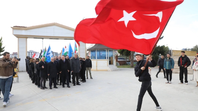 Edremit’te Nevruz coşkuyla kutlandı: Türk Dünyası ve Toplulukları Haftası etkinliği yapıldı