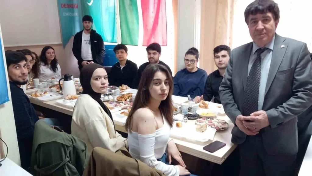 Eskişehir’de Türk Dünyası öğrencileri kahvaltı etkinliğinde bir araya geldi