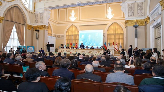 Yılında Bakü Türkoloji Kurultayı Anma Toplantısı Bakü’de Gerçekleştirildi