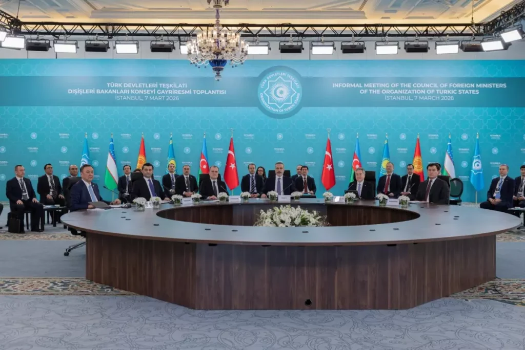 Hakan Fidan, Türk Devletleri Teşkilatı Gayriresmi Toplantısı’nda Mevkidaşlarıyla Görüştü