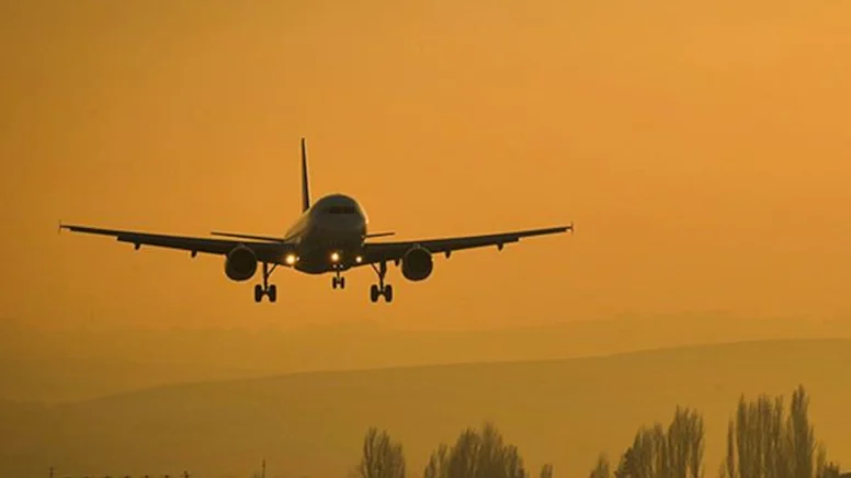 İran’daki mahsur kalan Türk ekip Türkiye’ye getirildi