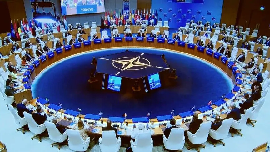 Milli Savunma Bakanı Yaşar Güler, NATO Savunma Bakanları Çalışma Yemeğine Katıldı