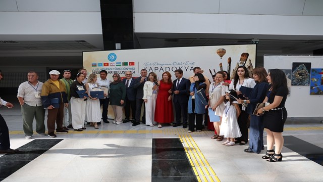 Türk dünyasının renkleri Kapadokya’da buluştu