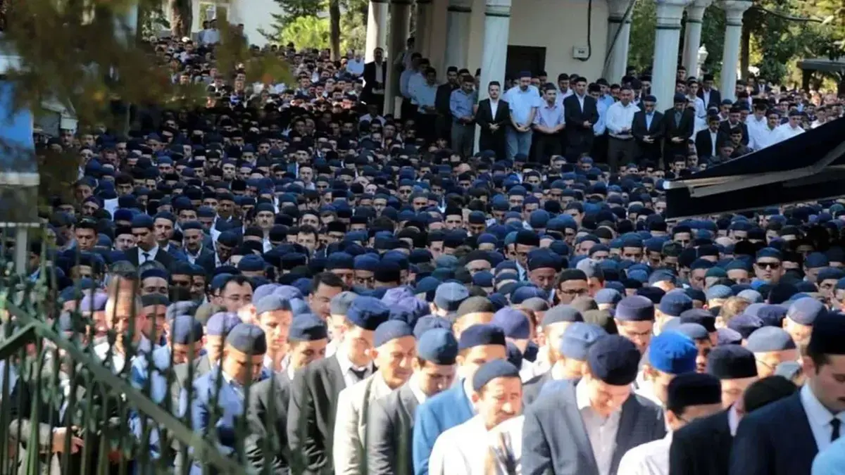 Liderlik Halkın Her Dediğini Yapmak Değil, Milletin Uzun Vadeli Çıkarını Görmektir