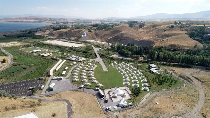 Ahlat, Malazgirt Zaferi’nin Yıl Dönümü Etkinliklerine Hazır