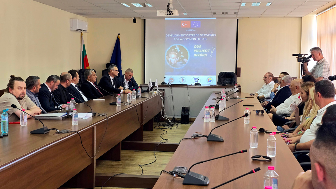 Gotse Delçev’de Bulgar-Türk İş Forumu düzenlendi