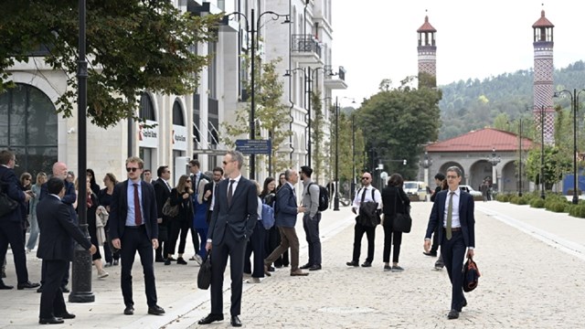 AB COEST heyeti Karabağ’da yeniden yapılanma çalışmalarını inceledi