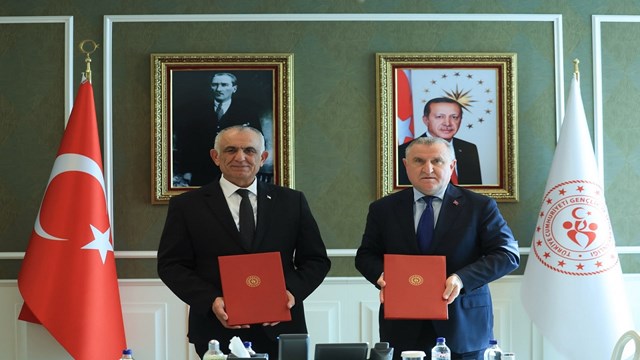 Türkiye ve KKTC arasında iki yeni öğrenci yurdu için işbirliği protokolü imzalandı
