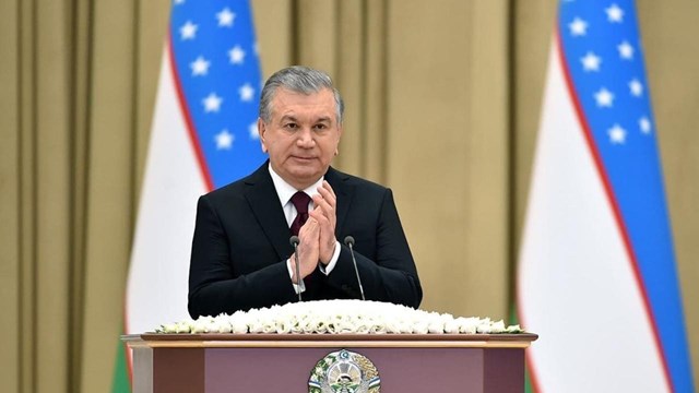 Özbekistan’da Öğretmenler Günü kutlanıyor